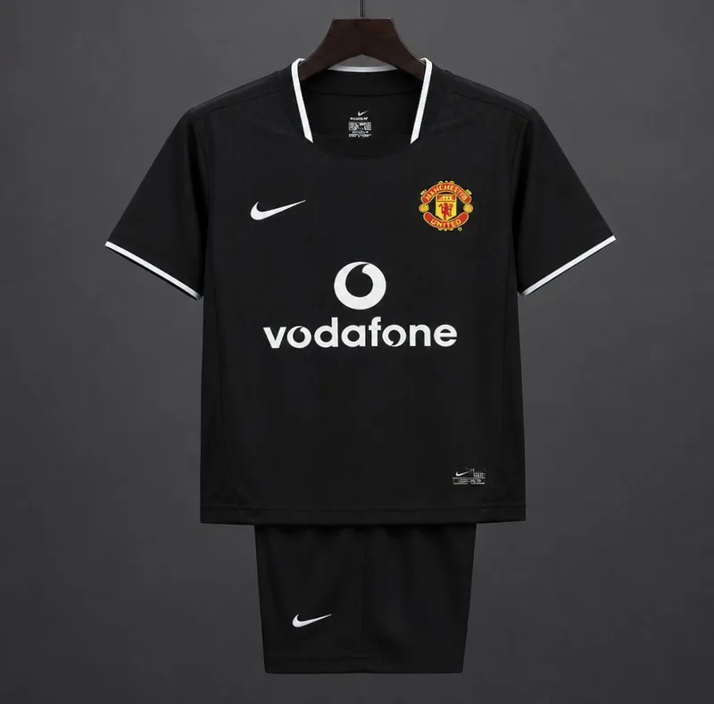 Retro Kids 03/04 Manchester United Away Jersey