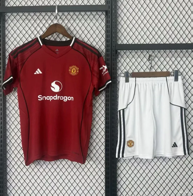 Manchester United Home Kit 25/26 - Kids - Free Personalisation + Patches!