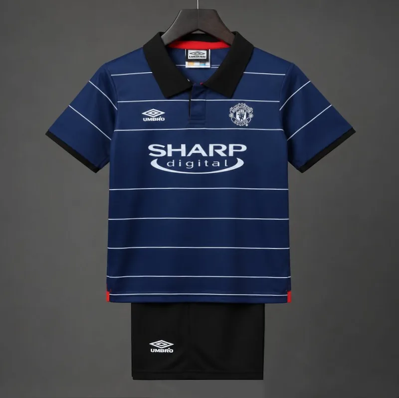 Retro Kids 99/00 Manchester United Away Jersey