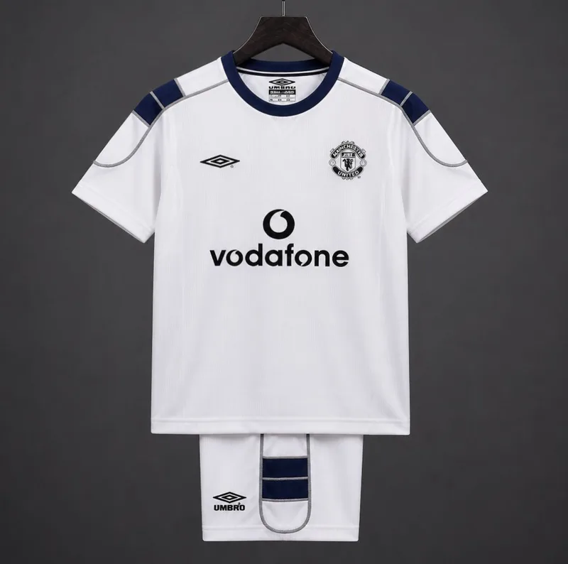 Retro Kids 00/01 Manchester United Away Jersey
