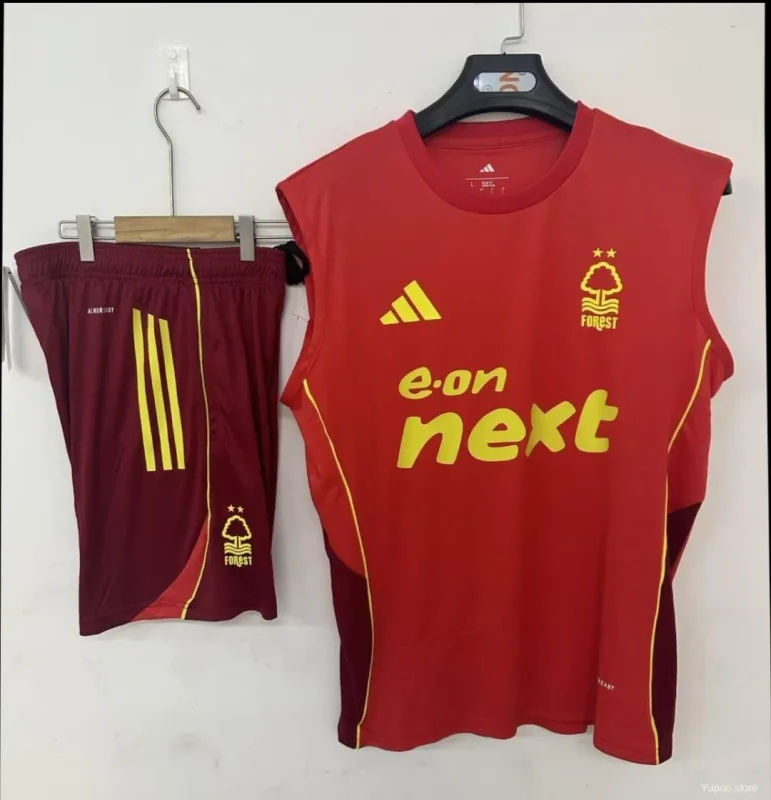Nottingham Forest Sleeveless Warm Up Kits