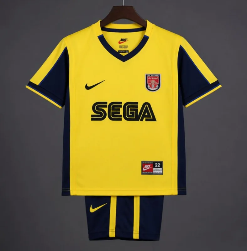 Retro Kids 00/01 Arsenal Away Jersey Kit