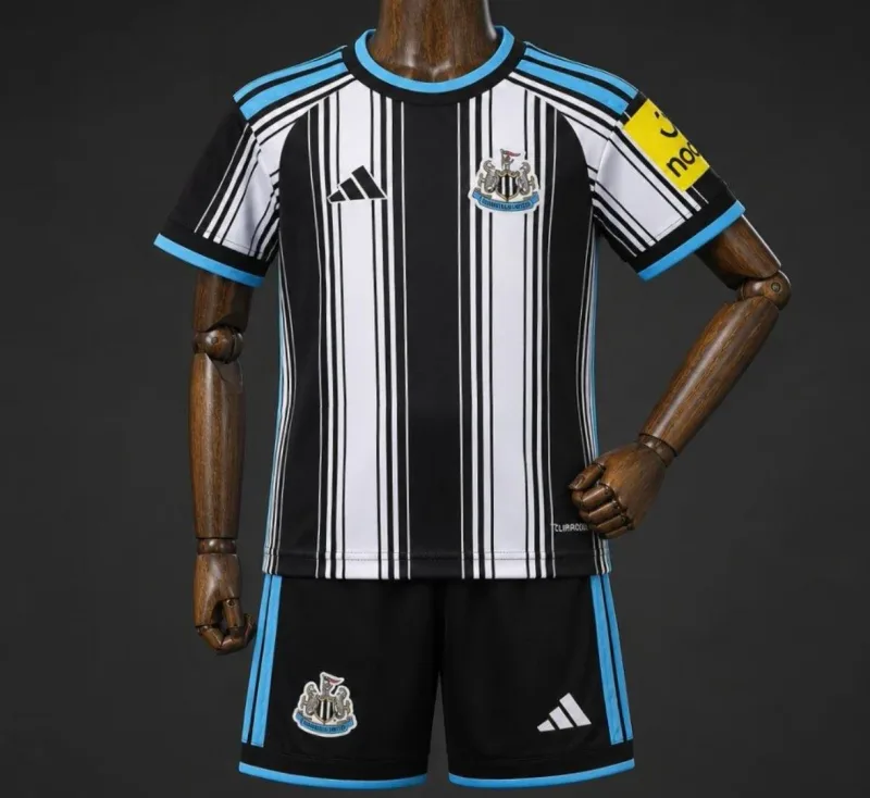 Newcastle United Home Kit 26/27 - Kids - Free Personalisation + Patches!