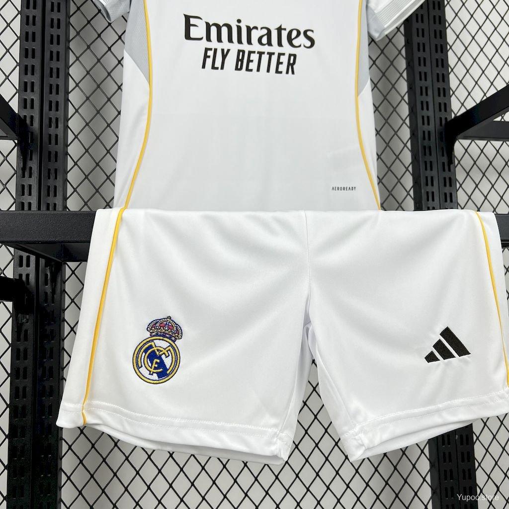Real Madrid Home Kit 25/26 Fan Edition - Kids - Free Personalisation + Patches!
