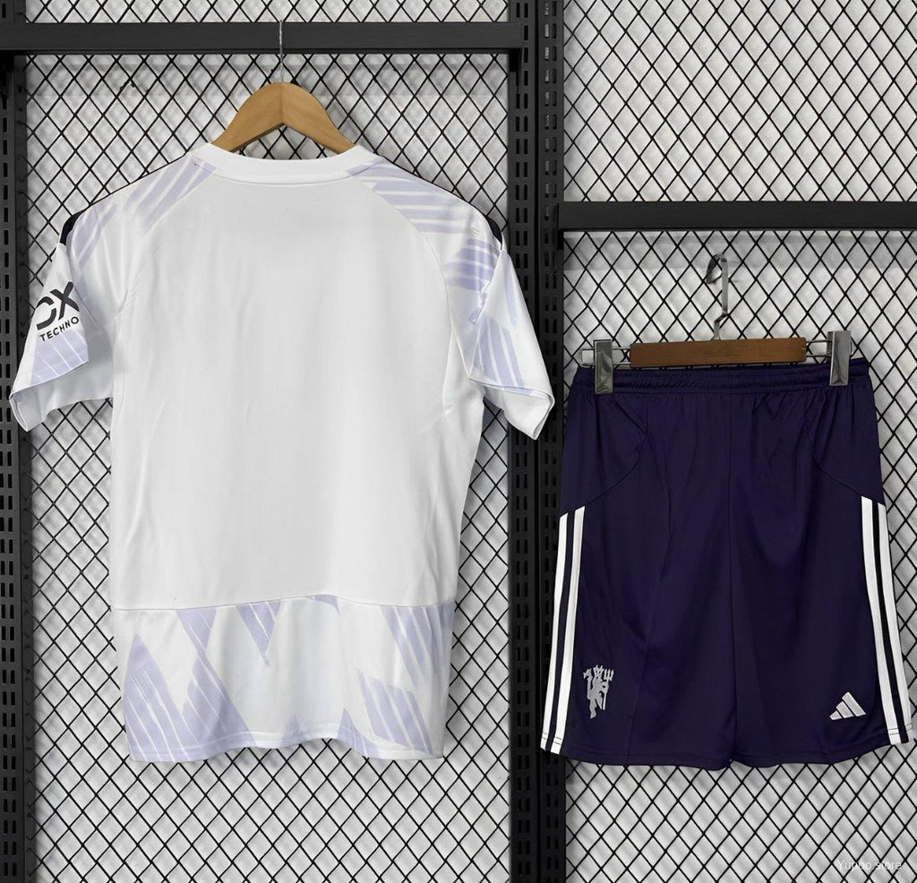 Manchester United Away Kit 25/26 Fan Edition - Kids - Free Personalisation + Patches!