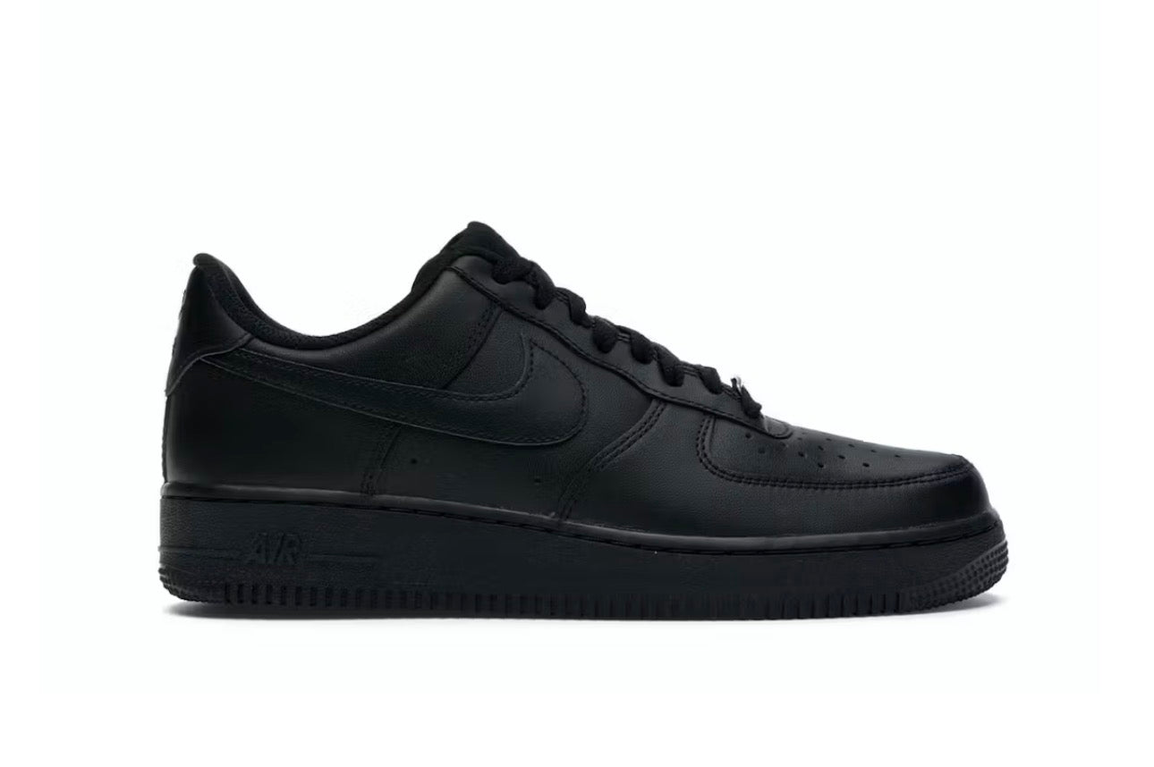 Nike Air Force 1 Black Trainers