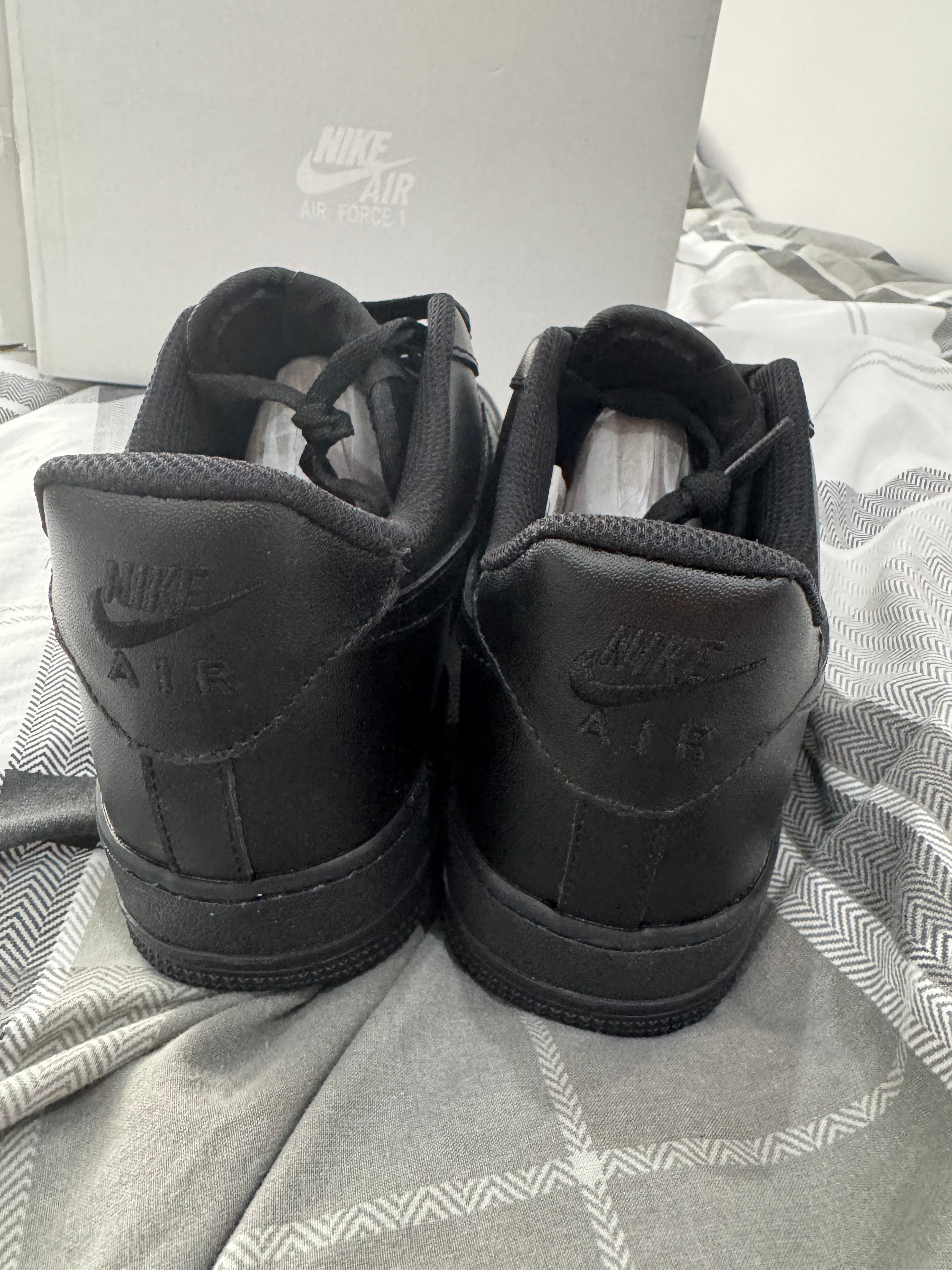 Nike Air Force 1 Black Trainers
