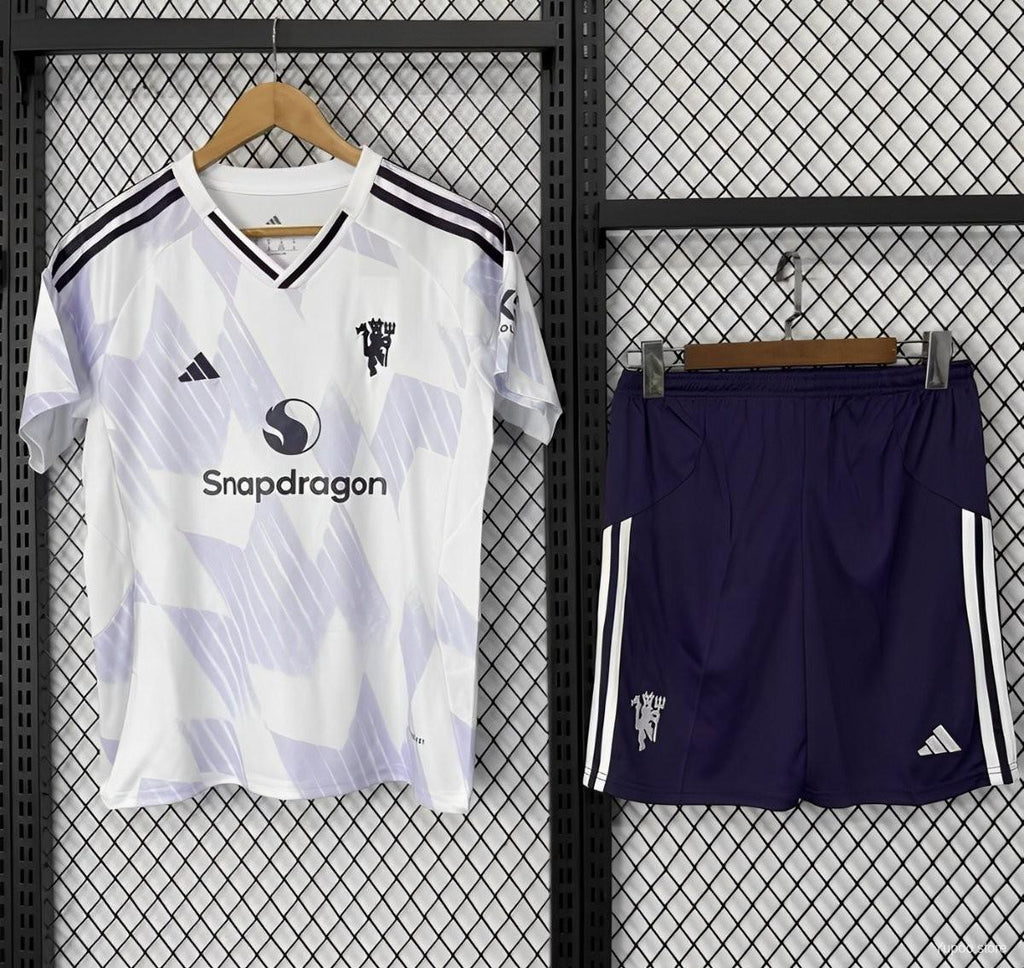Manchester United Away Kit 25/26 Fan Edition - Kids - Free Personalisation + Patches!